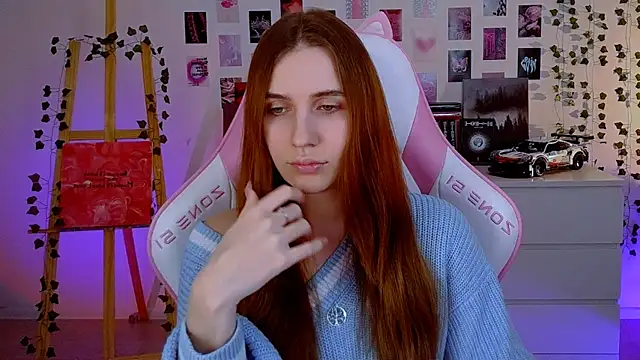 AliceCharmy online show from March 2025 01:41:01 PM