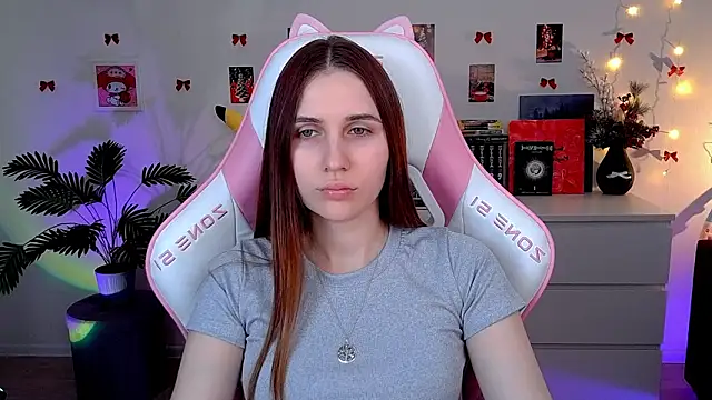 AliceCharmy online show from February 2026 01:18:01 PM