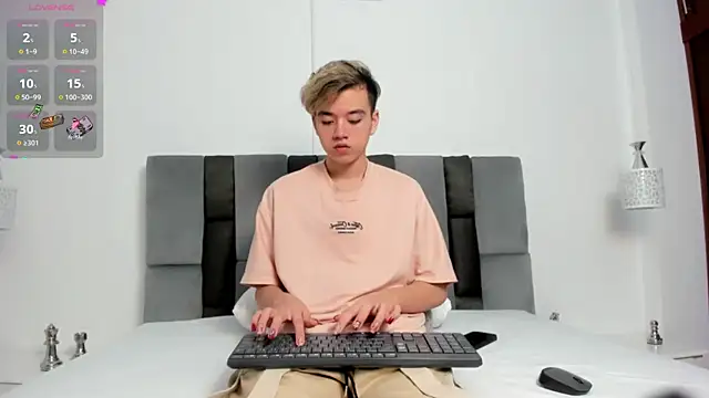 bunny maxi online show from December 2024 12:52:02 PM