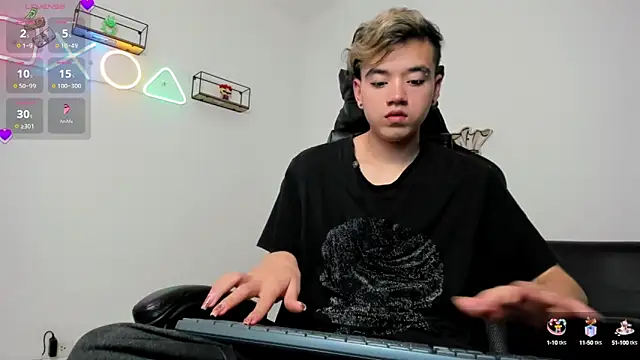 bunny maxi online show from February 2025 04:14:02 PM