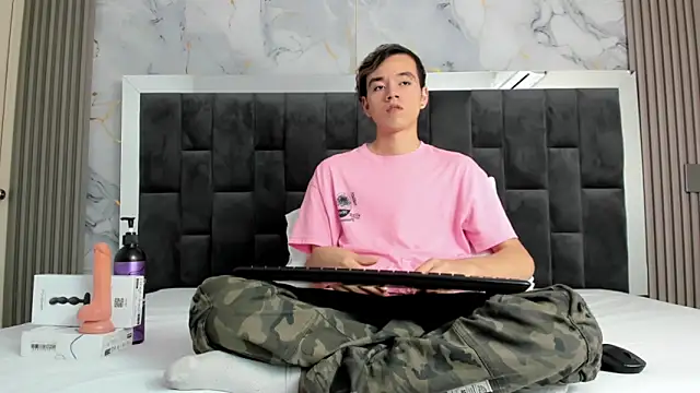 bunny maxi online show from March 2025 12:39:01 PM