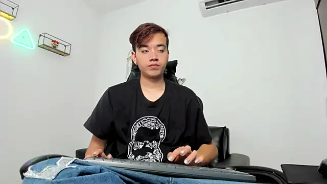 bunny maxi online show from November 2025 12:39:02 PM