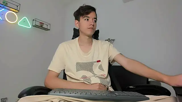 bunny maxi online show from November 2025 12:22:02 PM