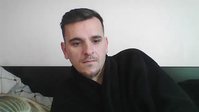 Huge cock22cm online show from March 2025 07:16:01 AM