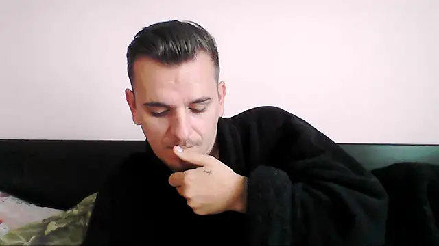 Huge cock22cm online show from September 2025 07:57:01 AM