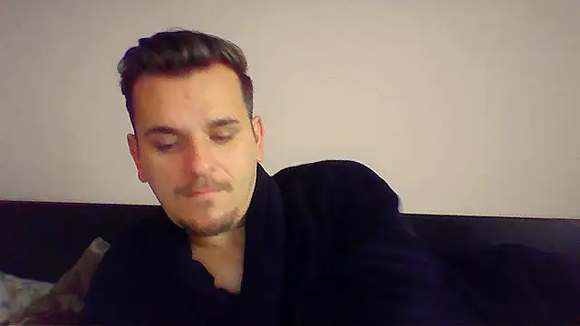 Huge cock22cm online show from December 2025 06:52:02 AM