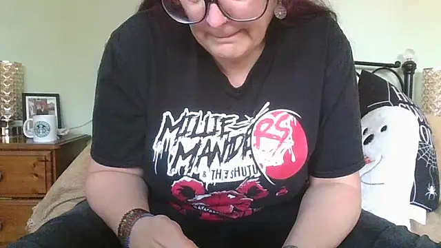 MissKisu online show from December 2025 11:15:01 AM