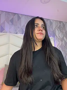 Snapshot of Brenda_Garcia chatting on March 2025 09:13:02 PM Brenda Garcia online show from March 2025 09:13:02 PM