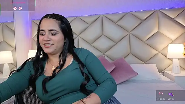 Snapshot of Brenda_Garcia chatting on September 2025 07:37:02 PM Brenda Garcia online show from September 2025 07:37:02 PM