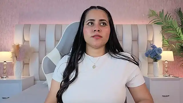 Snapshot of Brenda_Garcia chatting on September 2025 03:18:02 AM Brenda Garcia online show from September 2025 03:18:02 AM