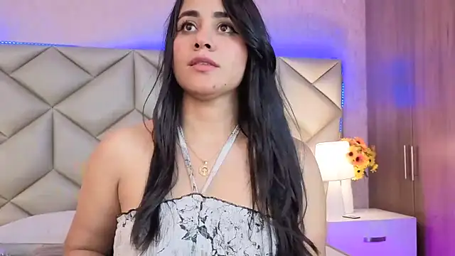 Snapshot of Brenda_Garcia chatting on September 2025 08:12:02 PM Brenda Garcia online show from September 2025 08:12:02 PM