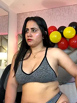 Snapshot of Brenda_Garcia chatting on September 2025 08:12:02 PM Brenda Garcia online show from September 2025 08:12:02 PM