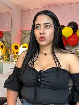 Snapshot of Brenda_Garcia chatting on September 2025 07:51:02 PM Brenda Garcia online show from September 2025 07:51:02 PM