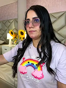 Snapshot of Brenda_Garcia chatting on October 2025 07:12:02 PM Brenda Garcia online show from October 2025 07:12:02 PM