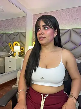 Snapshot of Brenda_Garcia chatting on November 2025 07:23:02 PM Brenda Garcia online show from November 2025 07:23:02 PM