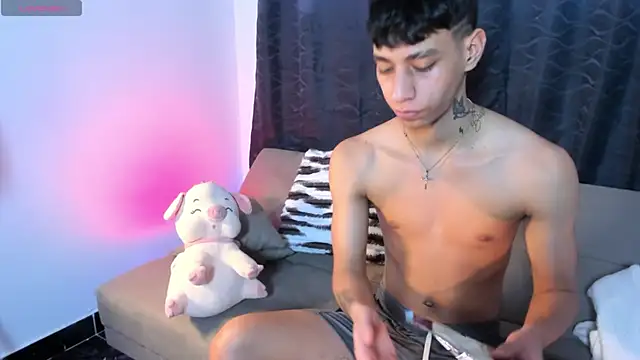 Josep Davies online show from January 2025 11:19:02 PM