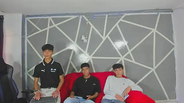 oliverhot2005 online show from January 2025 06:08:02 PM