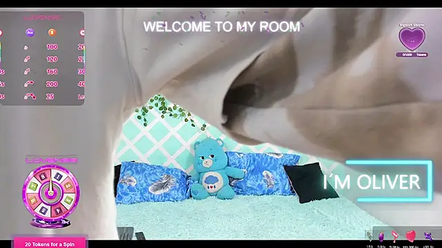 oliverhot2005 online show from November 2025 02:28:01 PM