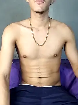 Snapshot of MicaelRian69 chatting on March 2025 10:05:01 PM MicaelRian69 online show from March 2025 10:05:01 PM