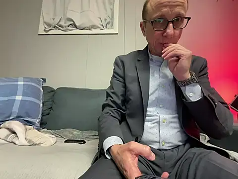 mouser21212 online show from February 2025 07:10:01 AM