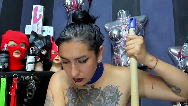 LucyStrike  online show from March 2025 01:43:01 AM