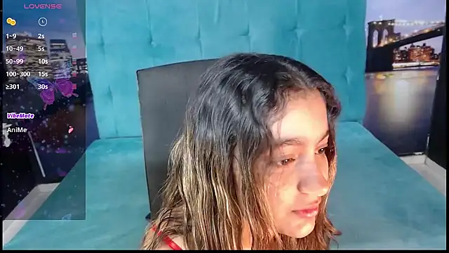 Snapshot of IsabellAndYessi chatting on March 2025 12:23:01 PM IsabellAndYessi online show from March 2025 12:23:01 PM