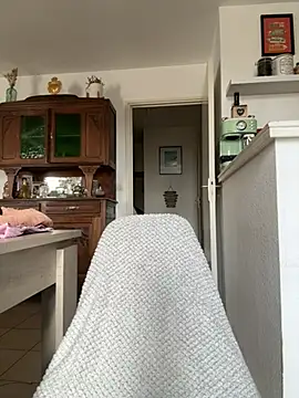 Luccreccia  online show from March 2026 09:37:02 AM