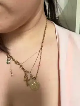 Luccreccia  online show from March 2026 09:53:01 AM