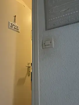 Luccreccia  online show from April 2026 09:26:01 AM