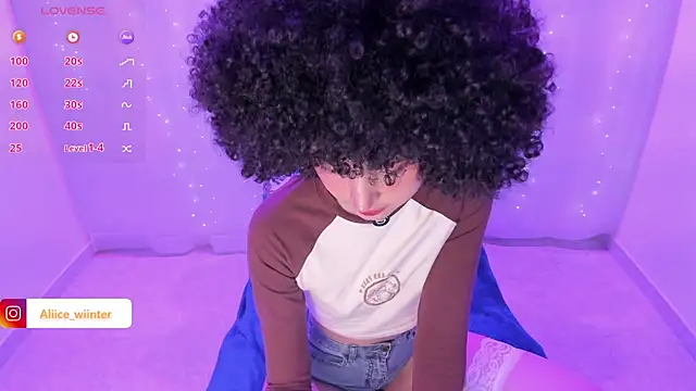 Alice winter  online show from March 2025 10:26:01 PM