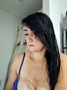 taalia online show from December 2024 10:26:01 PM