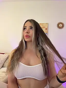 Ashleyjenner  online show from April 2026 02:51:02 PM