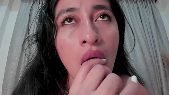 LisaHadwin online show from January 2025 09:14:02 PM