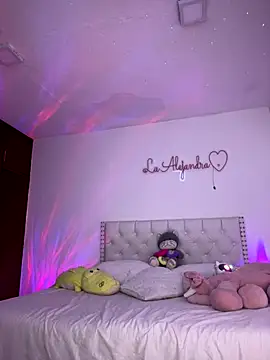 alee lenoxx online show from October 2025 06:14:01 AM