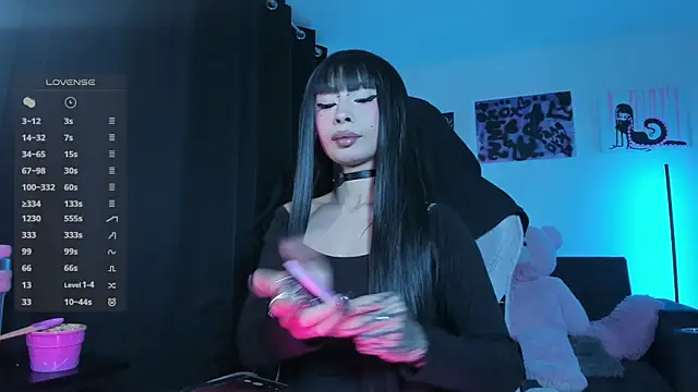 satanbabee online show from April 2026 11:19:02 PM