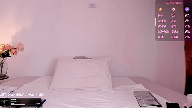 Snapshot of alyjonesoficiall chatting on February 2026 07:17:02 PM alyjonesoficiall online show from February 2026 07:17:02 PM