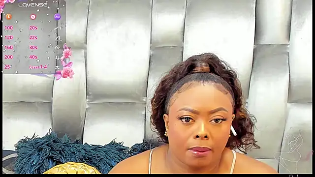 CamilaBenitez online show from February 2026 12:37:02 AM