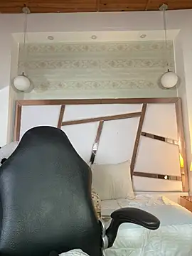 Snapshot of lizzy_jooss chatting on February 2026 01:10:02 AM lizzy jooss online show from February 2026 01:10:02 AM