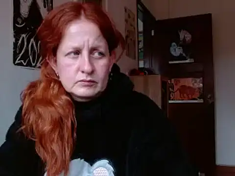 Snapshot of ViioletaMora chatting on April 2026 07:44:01 PM ViioletaMora online show from April 2026 07:44:01 PM