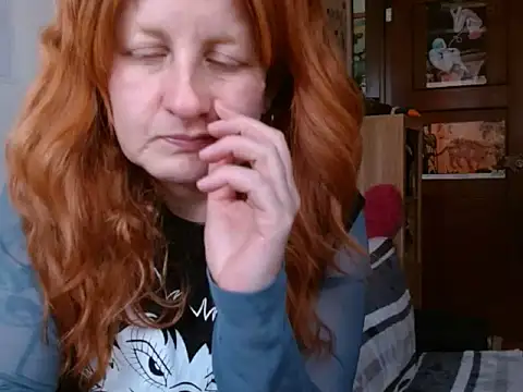 Snapshot of ViioletaMora chatting on May 2026 09:34:01 PM ViioletaMora online show from May 2026 09:34:01 PM