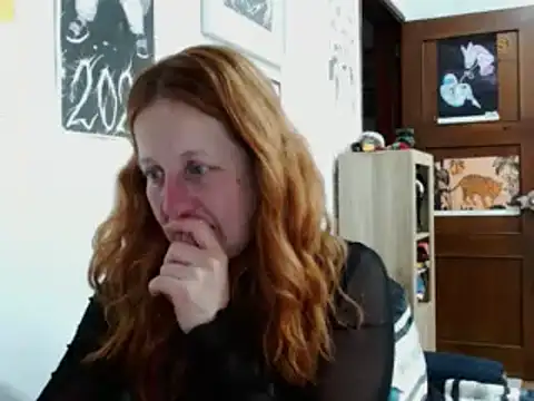 Snapshot of ViioletaMora chatting on May 2026 03:33:02 AM ViioletaMora online show from May 2026 03:33:02 AM