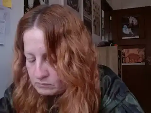 Snapshot of ViioletaMora chatting on June 2026 05:12:02 PM ViioletaMora online show from June 2026 05:12:02 PM