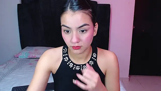 Ariel Zeo1 online show from March 2026 07:53:02 PM