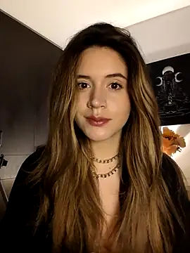 maliciaworld online show from October 2025 10:41:01 PM