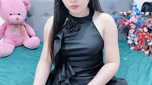 Funikio online show from April 2026 02:39:01 AM