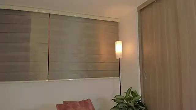 abbylinxx online show from March 2025 11:00:02 PM