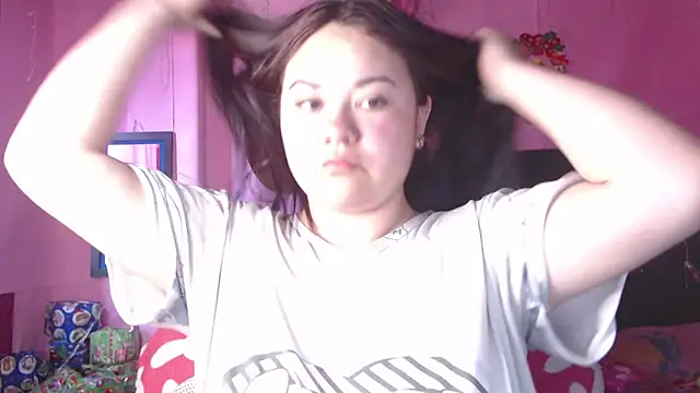 NikkiRous  online show from December 2025 01:39:02 PM