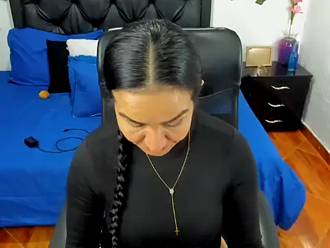 Snapshot of Violeta_stilll chatting on October 2025 06:52:01 PM Violeta stilll online show from October 2025 06:52:01 PM