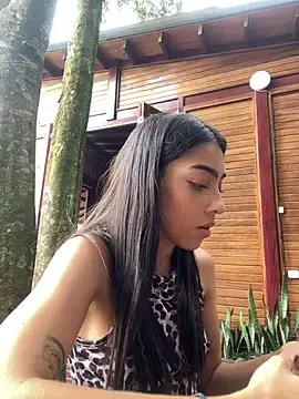 Ema azel online show from February 2025 05:21:02 PM