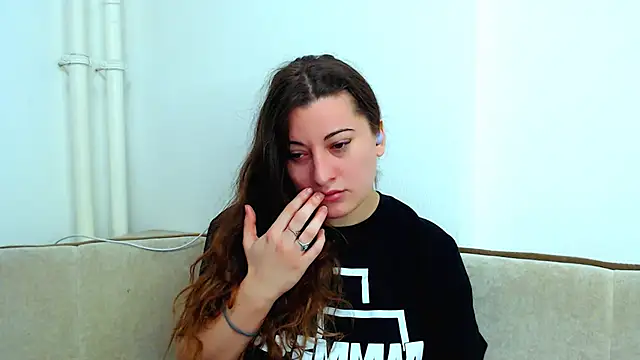 Helen Adams  online show from December 2024 04:47:02 AM